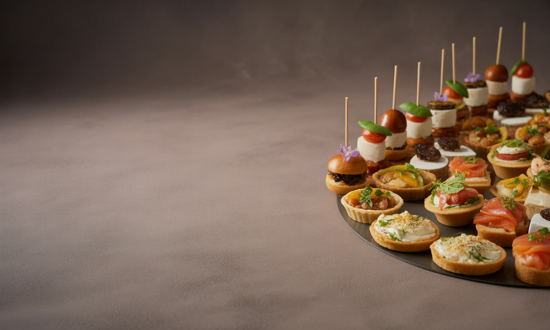 Vom Chefin kreiert. Saisonal inspiriert.Exklusives Catering aus Köln.